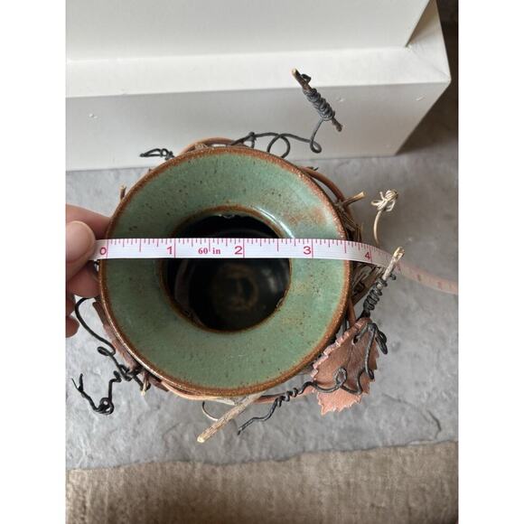 Vintage Bridget Donahue Pottery Vase Green Leaves Grapevine Fall Harvest - Picture 5 of 6